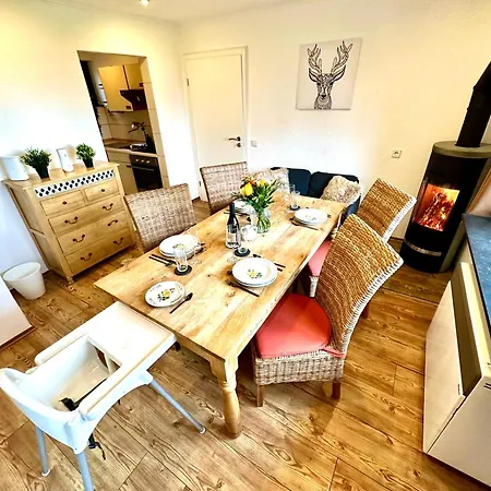 Holiday home Gemuetliches Alpenblick Berg-bungalow + Grosser Garten + Netflix! *