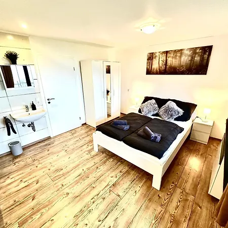 Vakantiehuis Gemuetliches Alpenblick Berg-bungalow + Grosser Garten + Netflix! Schöfweg