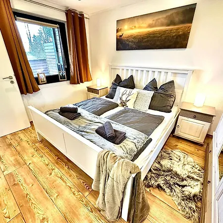 Gemuetliches Alpenblick Berg-bungalow + Grosser Garten + Netflix! *