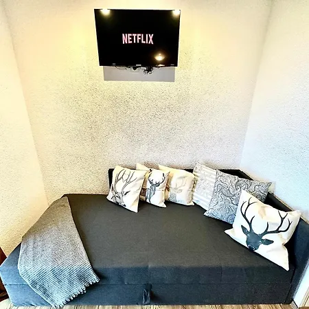 Gemuetliches Alpenblick Berg-bungalow + Grosser Garten + Netflix! *