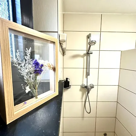 Gemuetliches Alpenblick Berg-bungalow + Grosser Garten + Netflix! * Schofweg