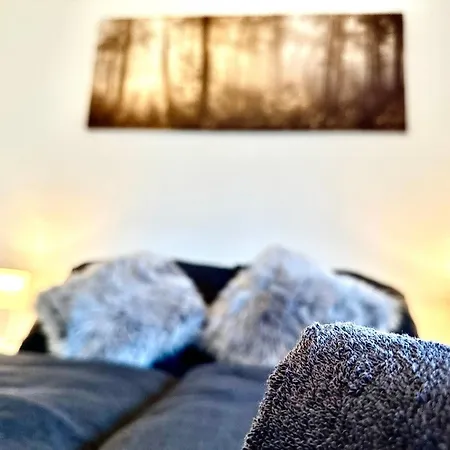 Holiday home Gemuetliches Alpenblick Berg-bungalow + Grosser Garten + Netflix! Schofweg