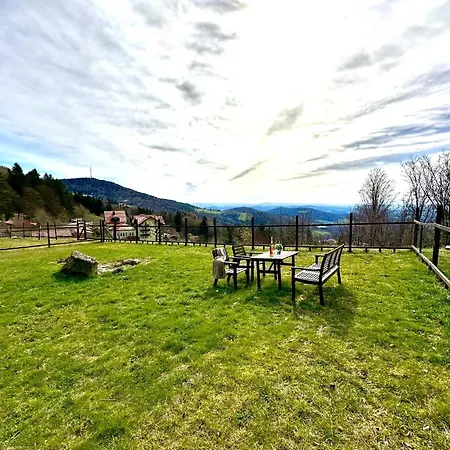Gemuetliches Alpenblick Berg-bungalow + Grosser Garten + Netflix! *