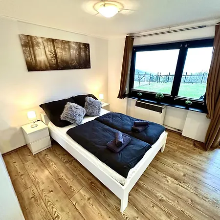 Gemütliches Alpenblick Berg-bungalow + Großer Garten + Netflix! Ferienhaus *