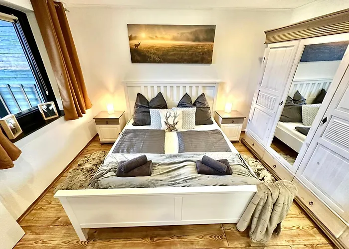 بيت للعطل Gemuetliches Alpenblick Berg-bungalow + Grosser Garten + Netflix!