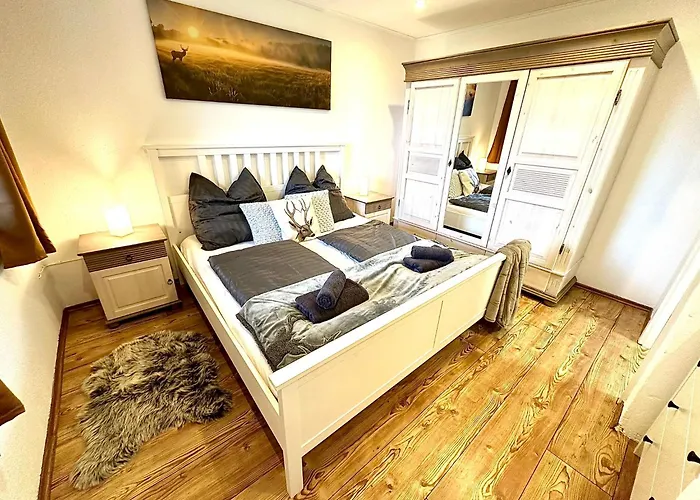 بيت للعطل Gemuetliches Alpenblick Berg-bungalow + Grosser Garten + Netflix! Schöfweg