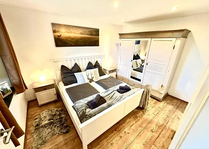 Gemuetliches Alpenblick Berg-bungalow + Grosser Garten + Netflix!