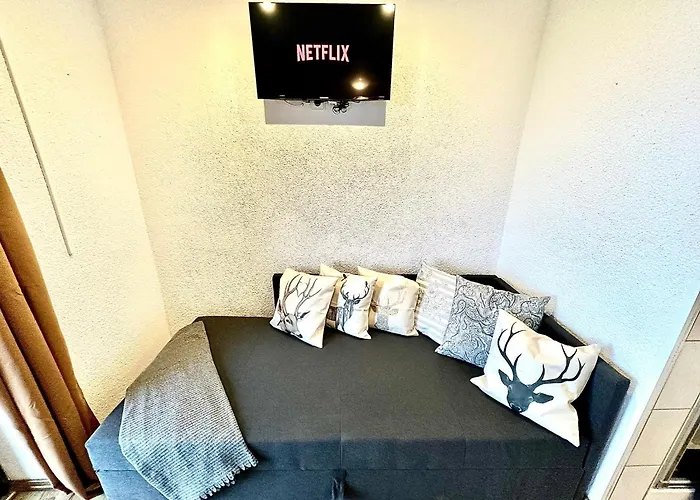 Gemuetliches Alpenblick Berg-bungalow + Grosser Garten + Netflix! *