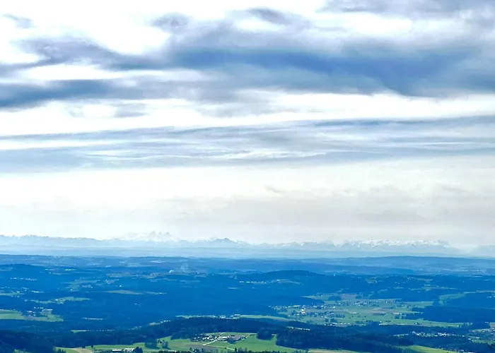 بيت للعطل Gemuetliches Alpenblick Berg-bungalow + Grosser Garten + Netflix! Schöfweg