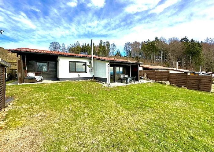 Gemuetliches Alpenblick Berg-bungalow + Grosser Garten + Netflix! *
