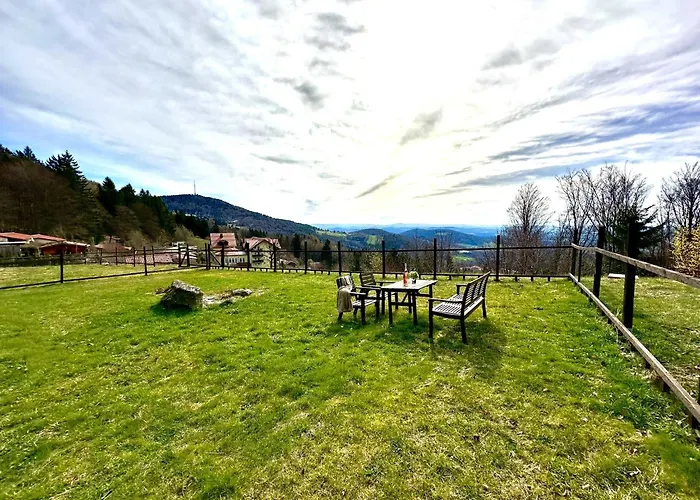 Gemuetliches Alpenblick Berg-bungalow + Grosser Garten + Netflix! *